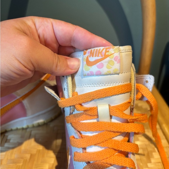 Vintage Nike Dunk High Perfect Pink Sneakers 2009 - Picture 3 of 5